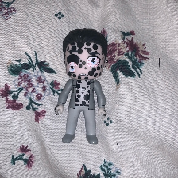 Kawaii Titans JUNJI ITO COLLECTION - HIDEO 3" Mini Vinyl Figure - Picture 1 of 4